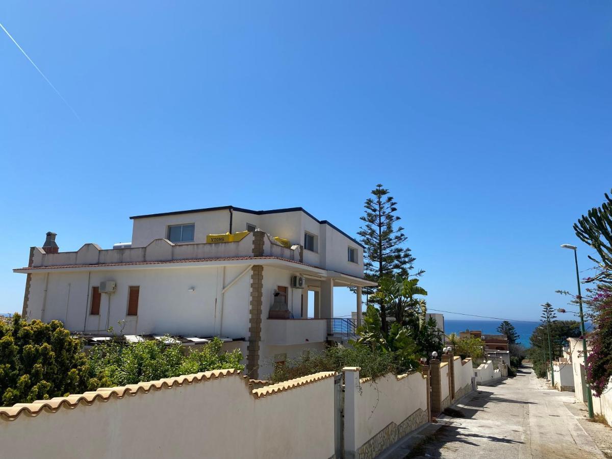 Villa II Templi greci II Casa con patio e barbecue a 200m dal mare Triscina Esterno foto