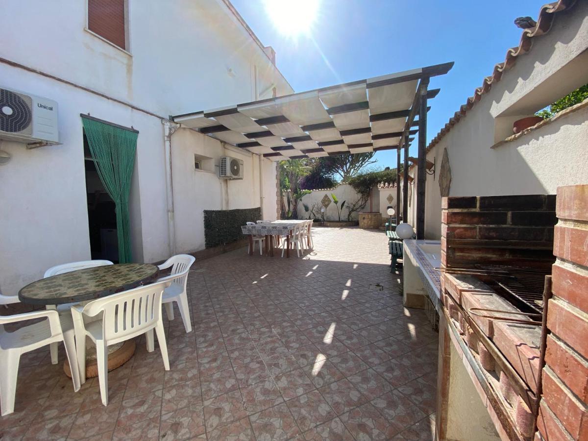Villa II Templi greci II Casa con patio e barbecue a 200m dal mare Triscina Esterno foto